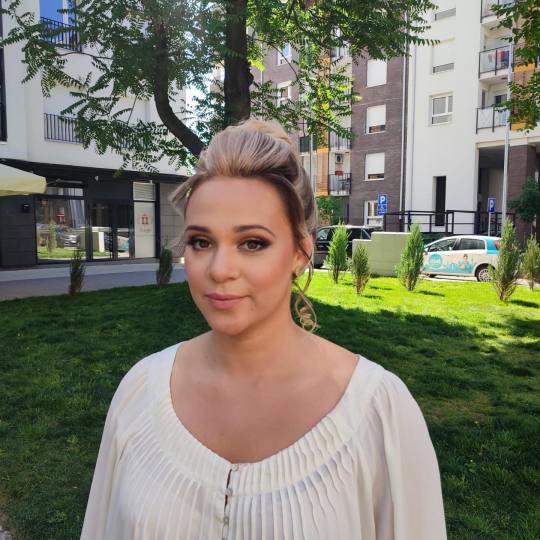 Kalax Studio Lepote #beograd Svečane i frizure za svadbu Svečana frizura - duga kosa
