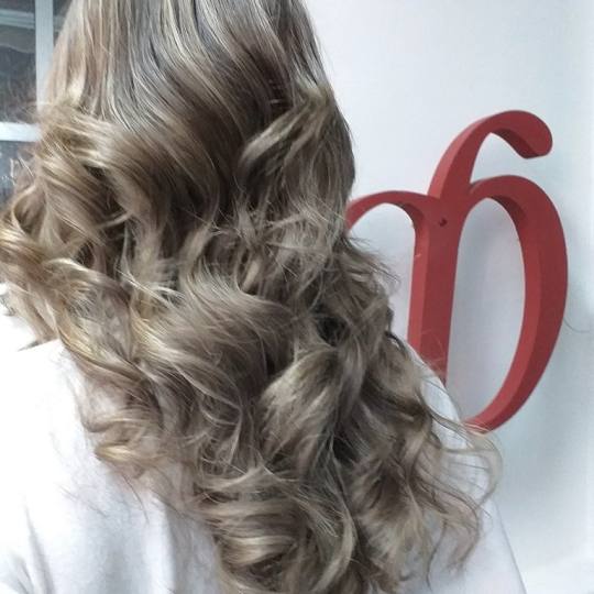 Fijatović #beograd Ombre, sombre, balayage Balayage + toniranje + feniranje - ekstra duga kosa Ombr