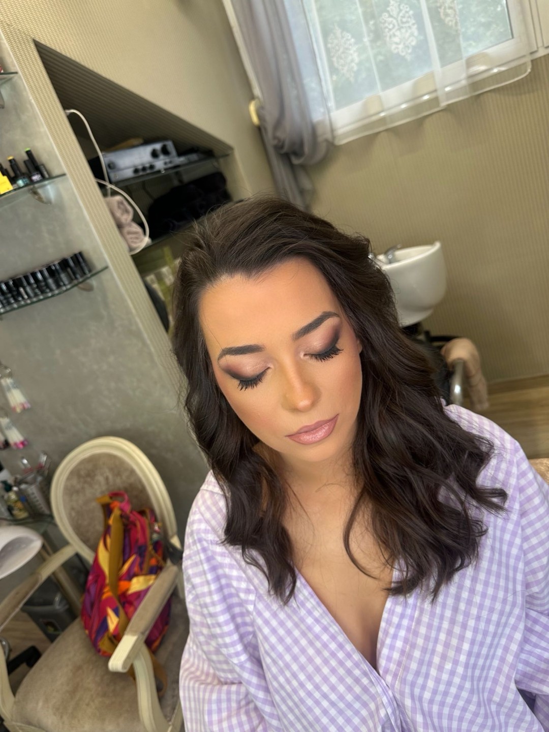 Bibi beauty centar #beograd Make-up / šminkanje Profesionalno šminkanje + veštačke trepavice + svečana frizura