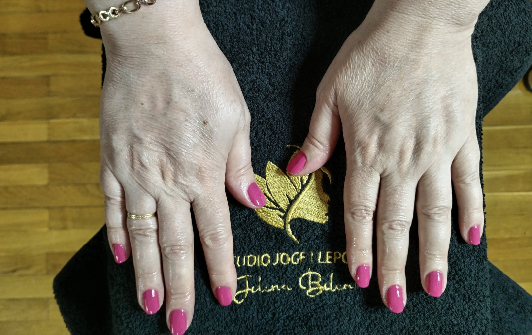 Studio joge i lepote Jelena Bilcar #beograd Tretmani ruku Manikir + gel lak