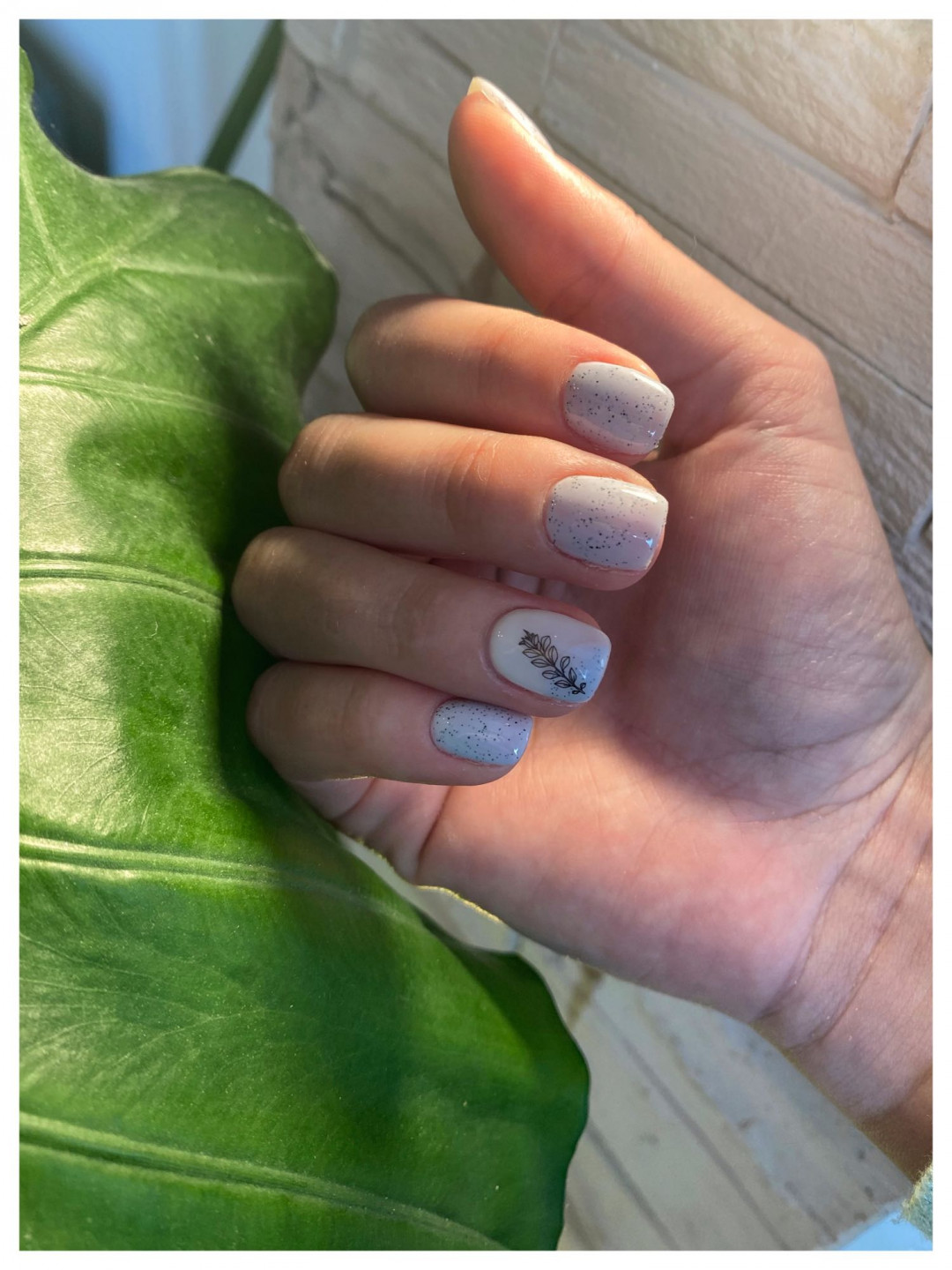 Monami beauty #beograd Gel lak Korekcija gel laka