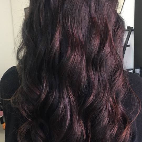 Infinity Hair #novisad Feniranje i stilizovanje Feniranje na talase - duga kosa (do lopatica)