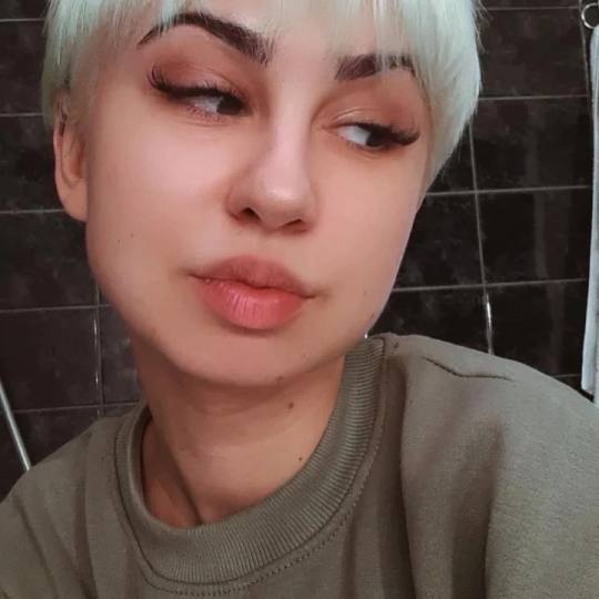 Albina Unisex Studio Lepote #temerin Nadogradnja trepavica Nadogradnja volumenskih trepavica 3D + ob