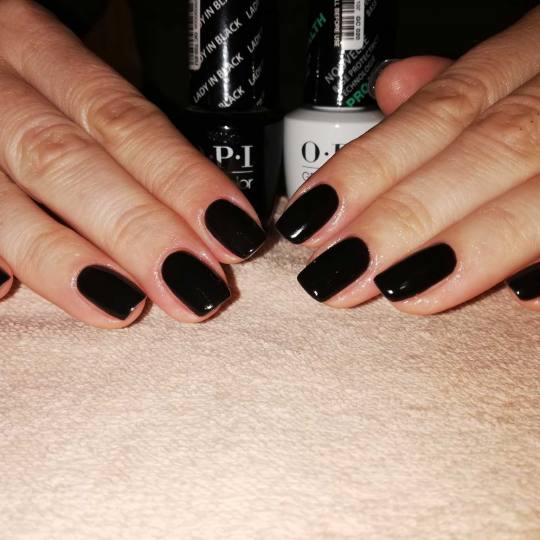 Kapriz #beograd Manikir Manikir + OPI gel lak