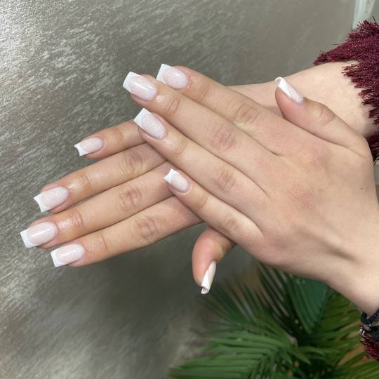 Beauty room Zvezdara #beograd Izlivanje noktiju Izlivanje noktiju gelom - S dužina