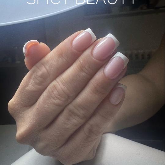 Spicy beauty #beograd Korekcija noktiju Korekcija noktiju - M dužina