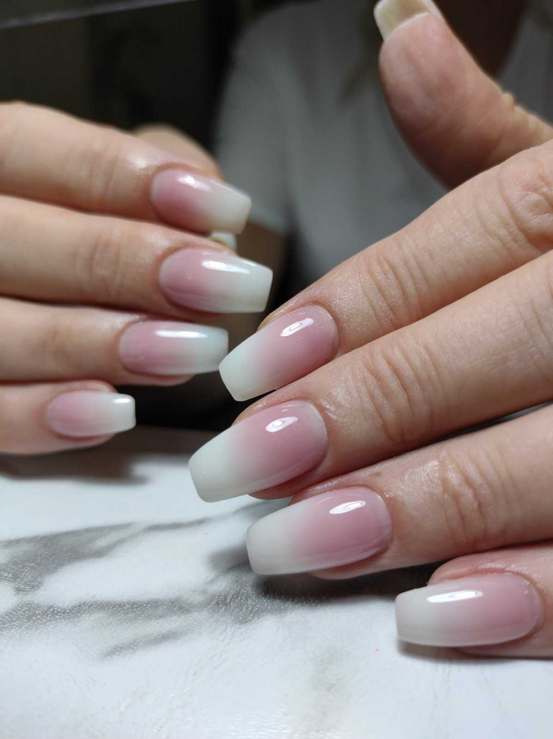 Ashanti Beauty Salon & Academy #beograd Lakiranje noktiju Cat eye / babyboomer - dodatak uz uslugu