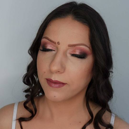M Studio 0303 #novisad Make-up / šminkanje Profesionalno šminkanje + peglanje / lokne (podrazumeva