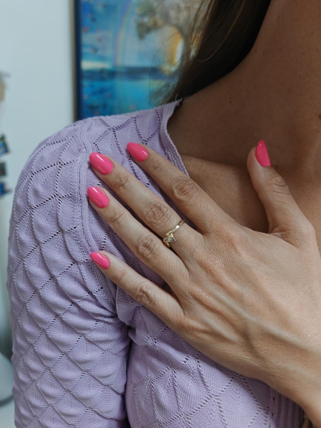 Manikir + trajni lak + ojačavanje noktiju - M dužina - Sleek beauty studio, Beograd Manikir Nokti Manikir, Beograd, Vukov spomenik, Đeram