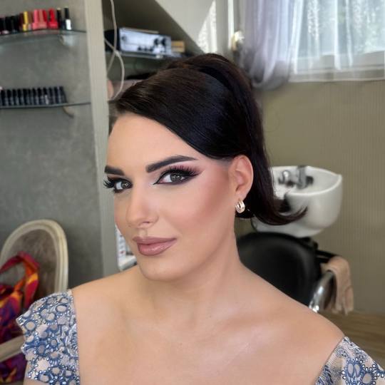 Bibi beauty centar #beograd Make-up / šminkanje Profesionalno šminkanje + veštačke trepavice + s