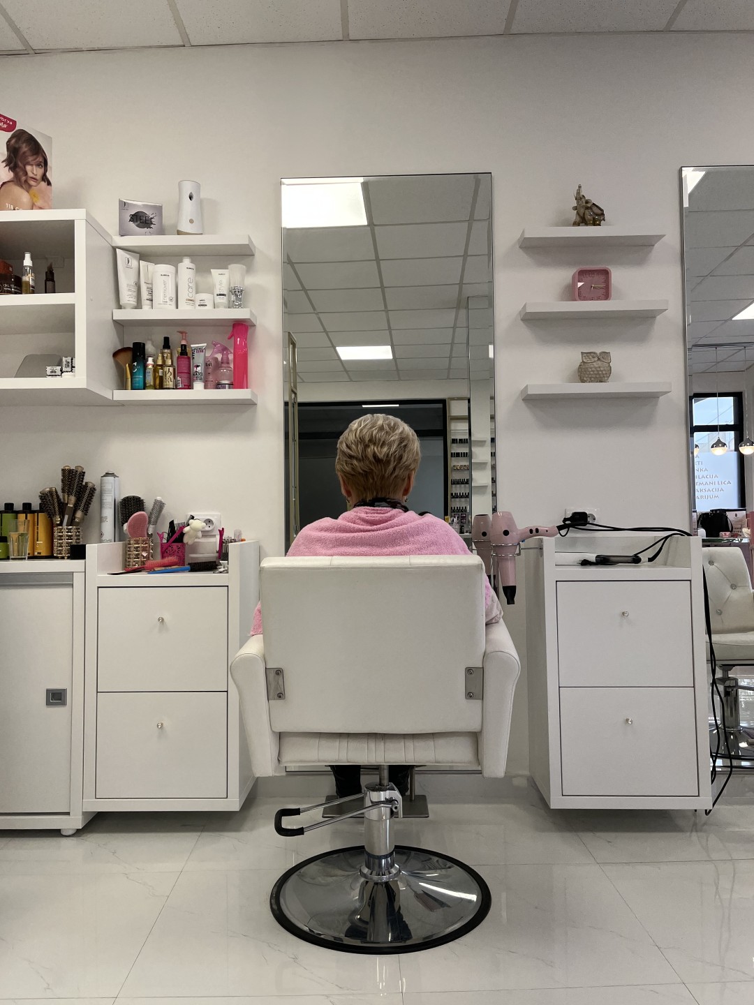 Grkinja Beauty Studio #krusevac Feniranje i stilizovanje Feniranje - kratka kosa