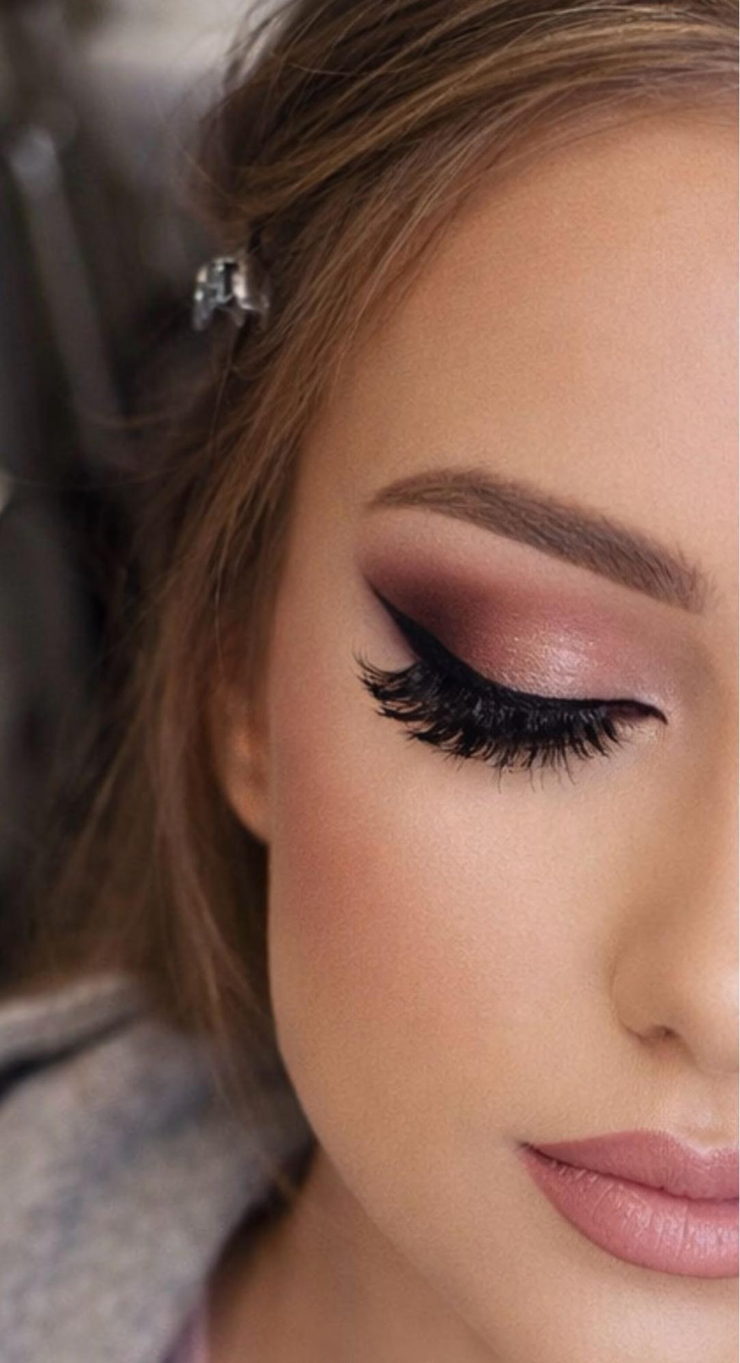 Bibi beauty centar #beograd Make-up / šminkanje Profesionalno šminkanje + veštačke trepavice