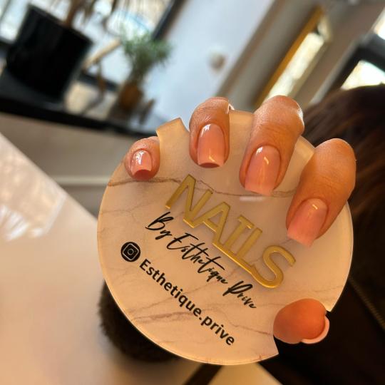 Esthetique Privé usluga