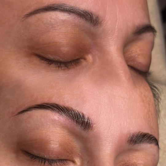 Aora #novisad Obrve Brow lift