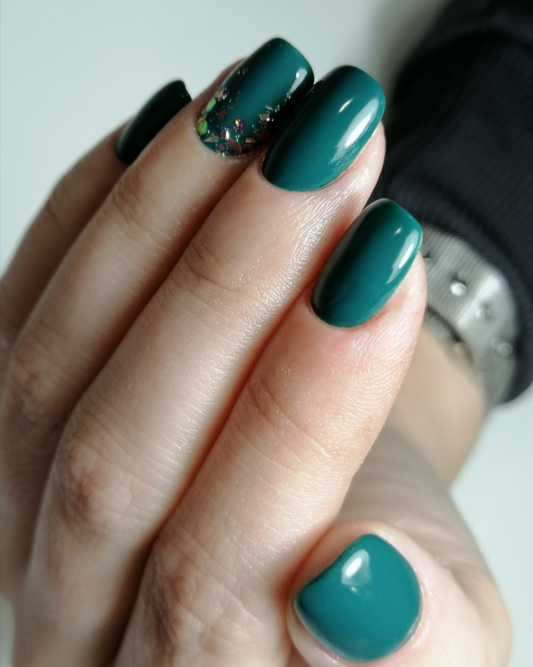 Nail office - TC BIG Rakovica #beograd Korekcija noktiju Korekcija noktiju gelom + boja - S dužina
