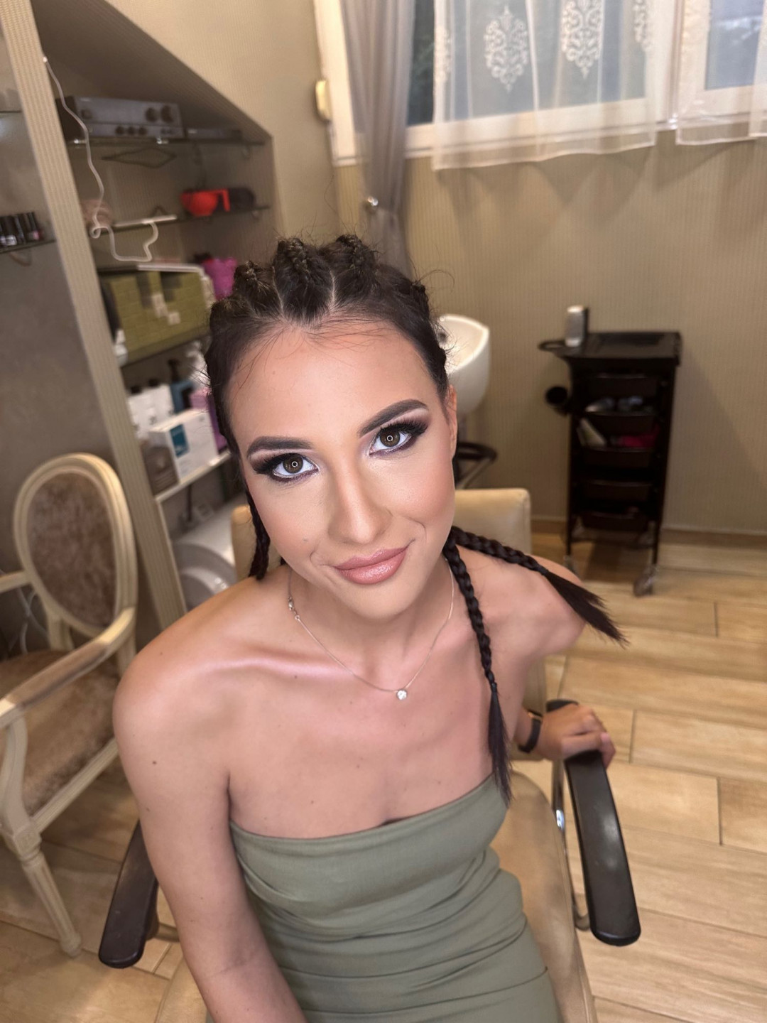 Bibi beauty centar #beograd Make-up / šminkanje Profesionalno šminkanje + veštačke trepavice