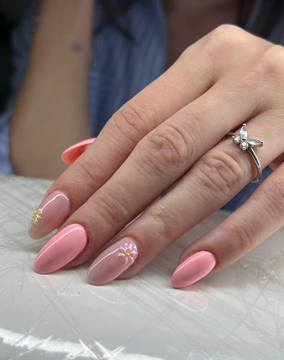 Beauty Lounge - Belville #beograd Ojačavanje noktiju Ojačavanje prirodnih noktiju gelom