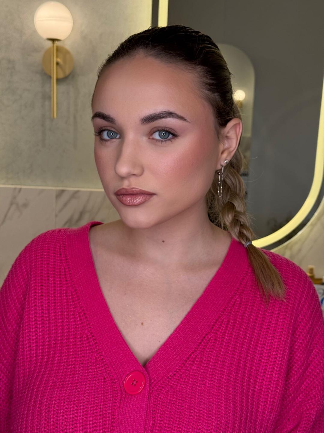 Profesionalno šminkanje - dnevna šminka - Ivana Vit, Beograd Make-up / šminkanje Lice Make-up / šminkanje, Beograd, Zvezdara