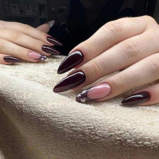 Diana Body & Hair Studio #beograd Korekcija noktiju Korekcija noktiju - M dužina Devojka je radila 