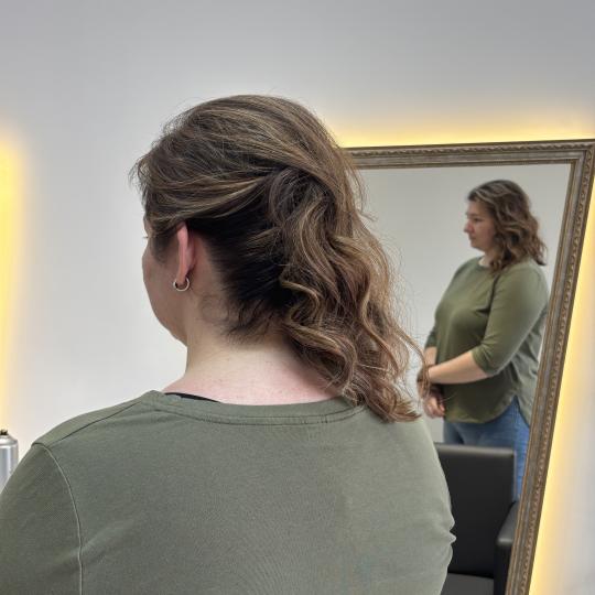 Atelier Kat #beograd Svečane i frizure za svadbu Svečana frizura - jednostavna