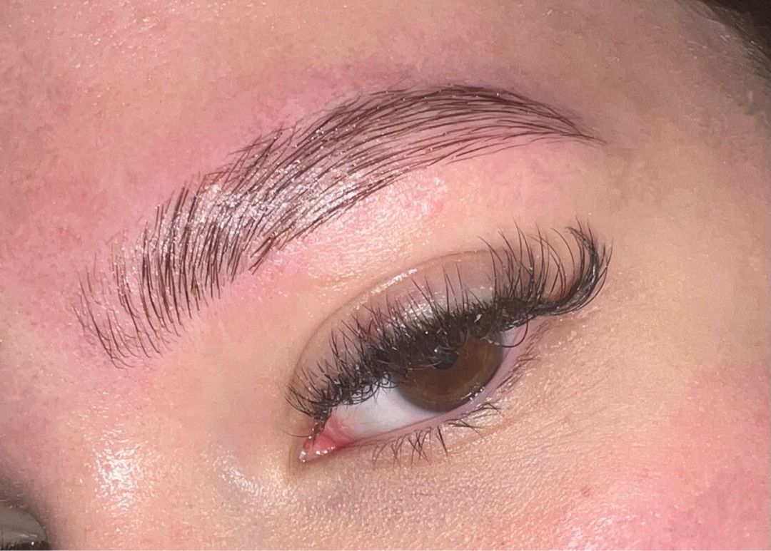 Persefona beauty #beograd Obrve Brow lift + oblikovanje + farbanje obrva