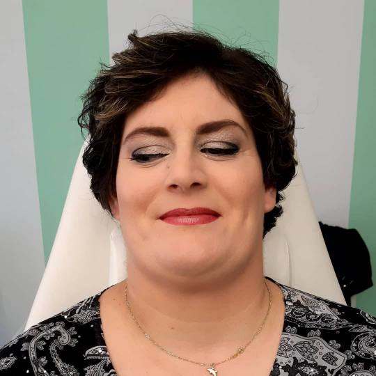 Albina Unisex Studio Lepote #temerin Make-up / šminkanje Profesionalno šminkanje + veštačke trep