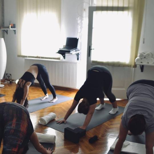 Moon Energy #beograd Joga Joga - 4 časa mesečno Jogu možete praktikovati pola meseca ako ste u st
