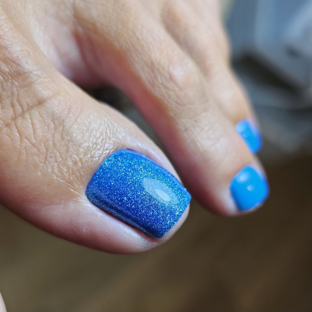 Elegance Touch #beograd Estetski pedikir Suvi ruski pedikir sa profi diskovima + frenč/boja(pete+nokti)