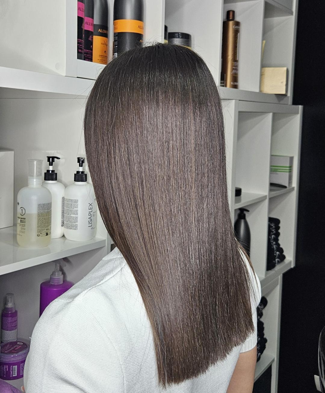 Keratinsko ispravljanje kose - kosa do polovine leđa - Butik Lepote, Beograd Keratinski tretmani Frizerski saloni Keratinski tretmani, Beograd, Vukov spomenik, Đeram