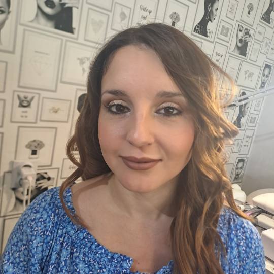 Primadonna Jelena #pancevo Make-up / šminkanje Profesionalno šminkanje bez trepavica