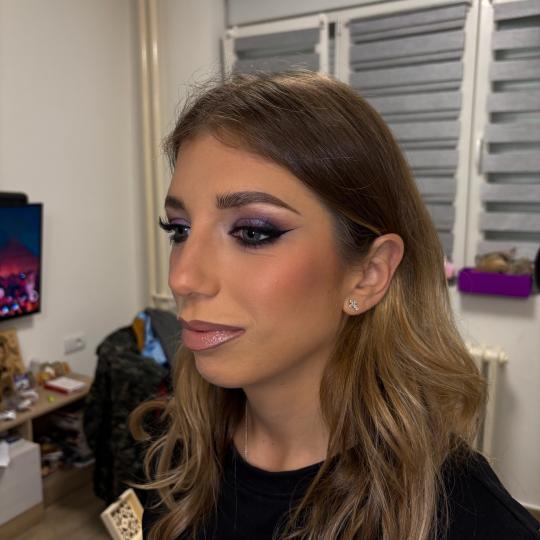 Aura Beauty #beograd Make-up / šminkanje Profesionalno šminkanje - za svečane prilike Profesional