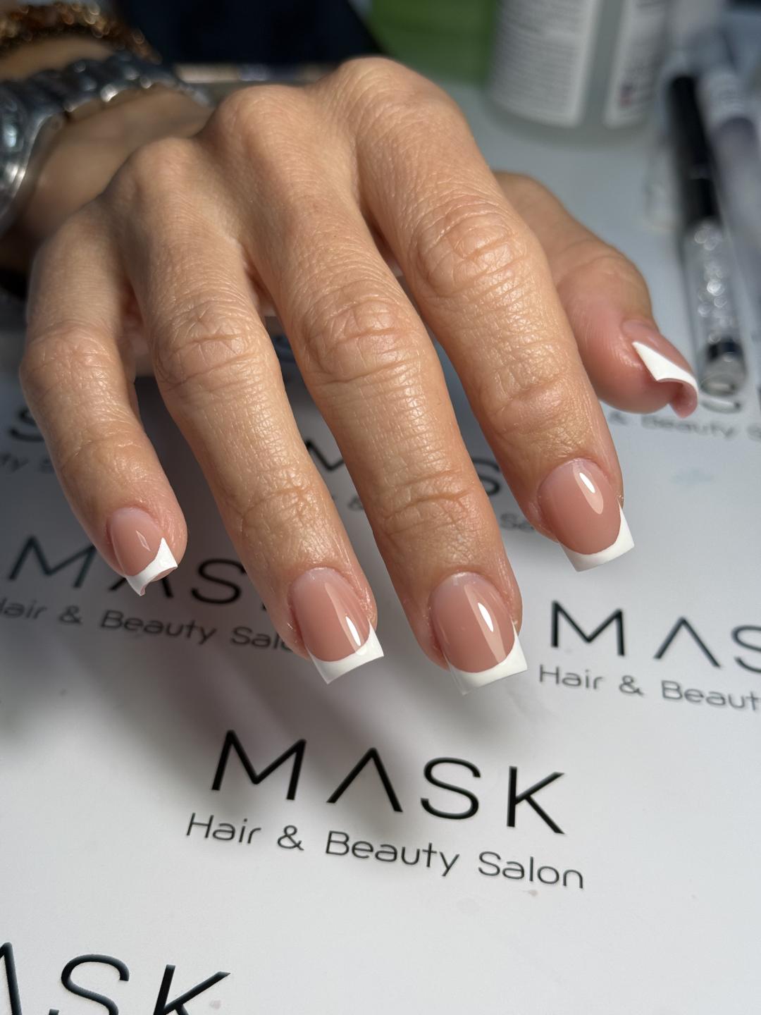 Mask #beograd Izlivanje noktiju Izlivanje noktiju gelom - S dužina
