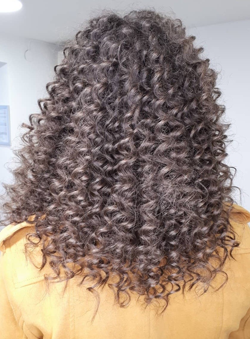 Beauty salon XL Lady #beograd Uvijanje, lokne i talasi Afro lokne - duga kosa