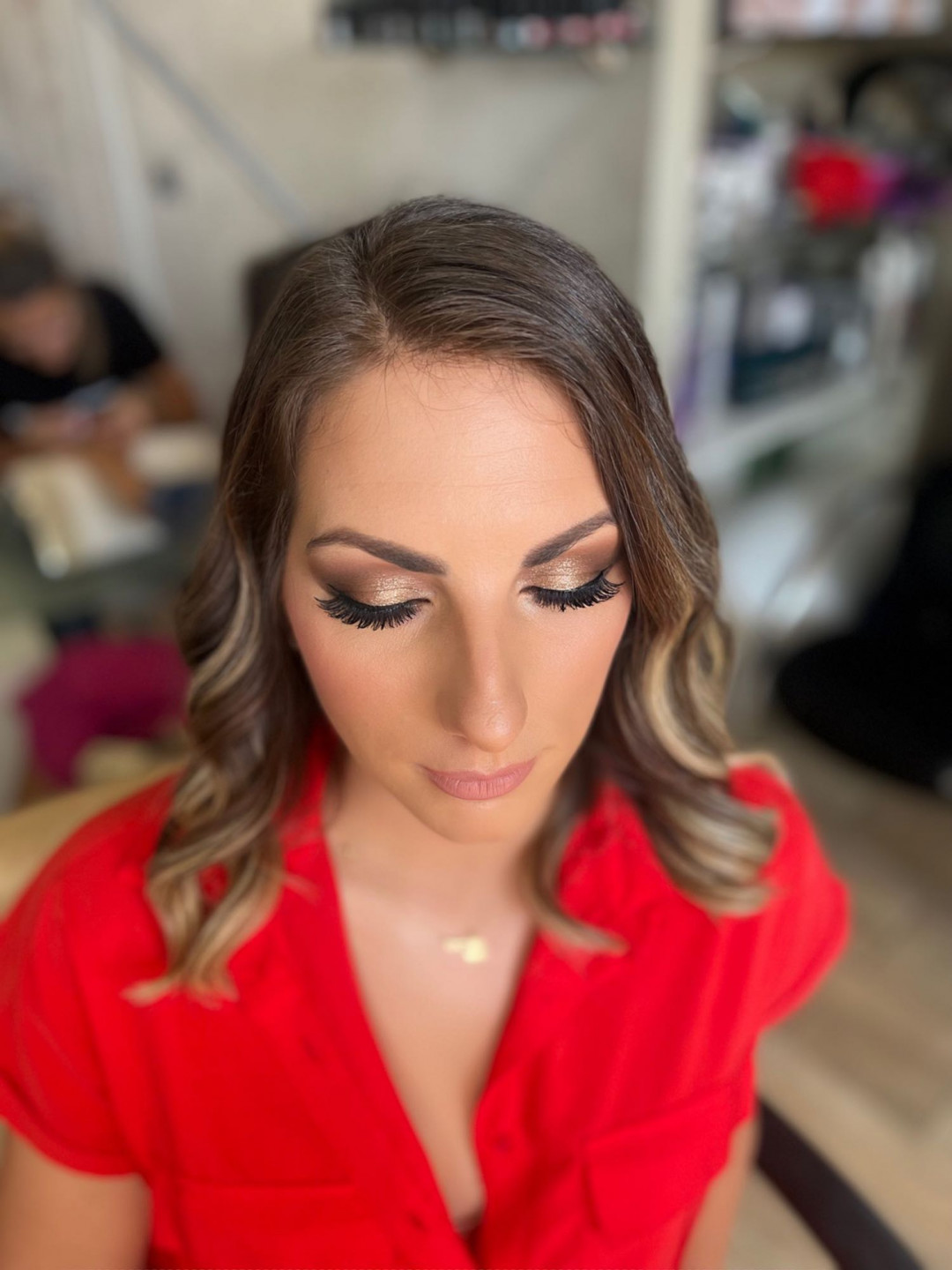 Bibi beauty centar #beograd Make-up / šminkanje Profesionalno šminkanje + veštačke trepavice + svečana frizura