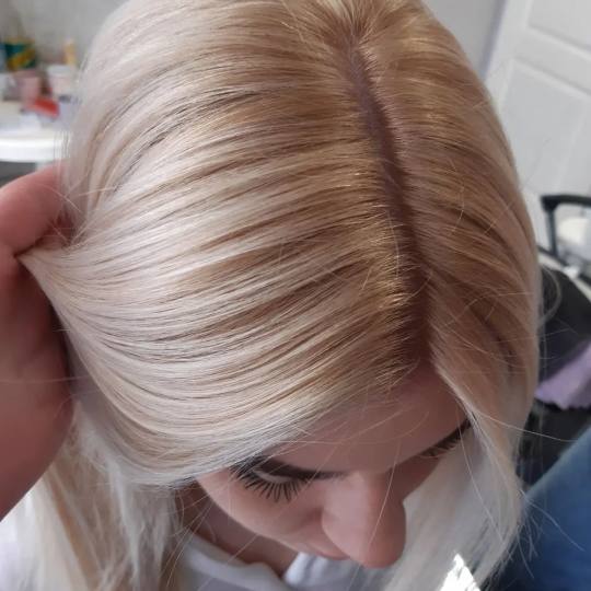 Beauty in Style DM #novisad Farbanje kose Farbanje cele dužine - kosa srednje dužine Matrix farbe 