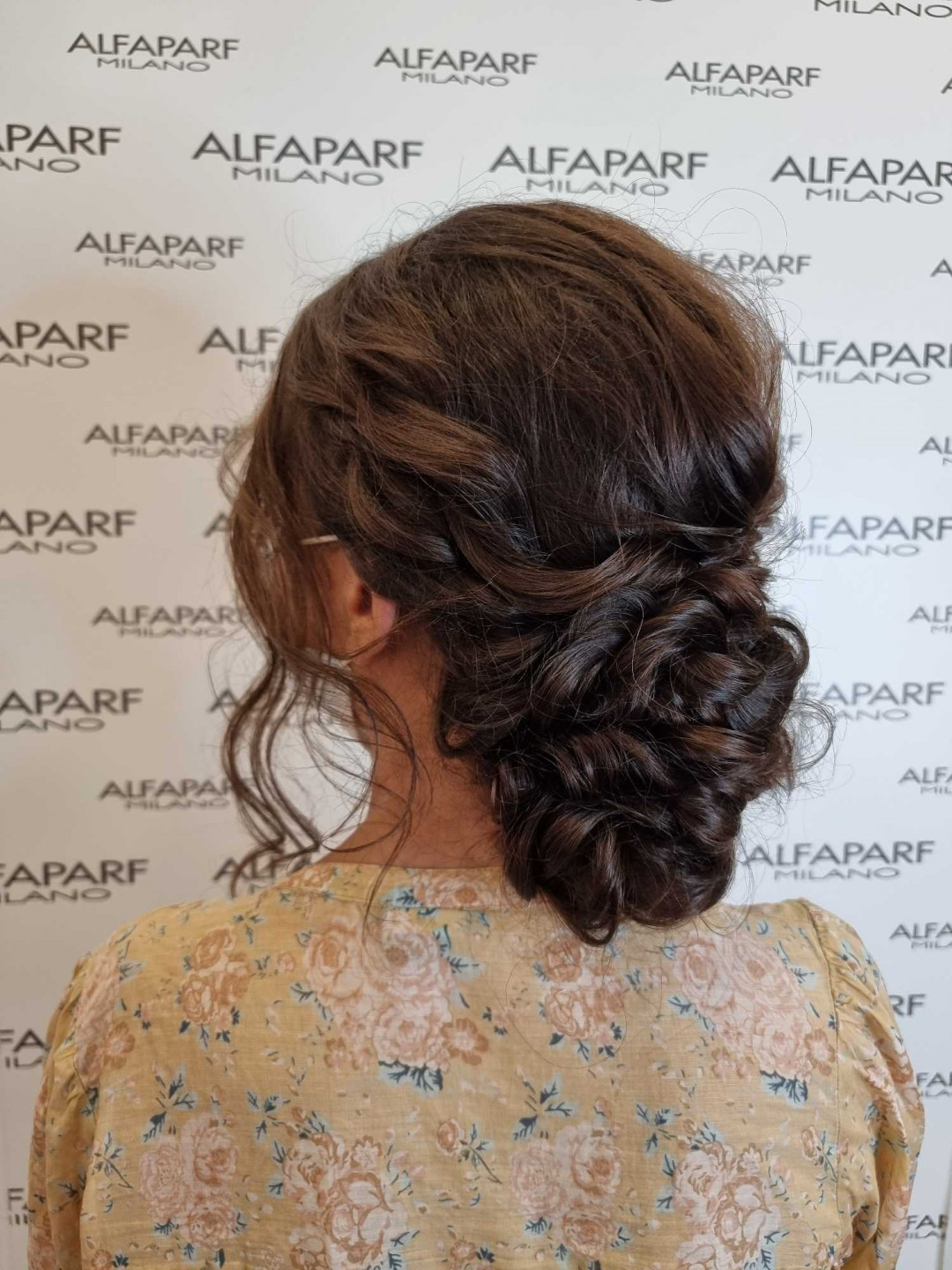 Alfaparf Studio Ada Mall #beograd Svečane i frizure za svadbu Svečana frizura - ekstra duga kosa