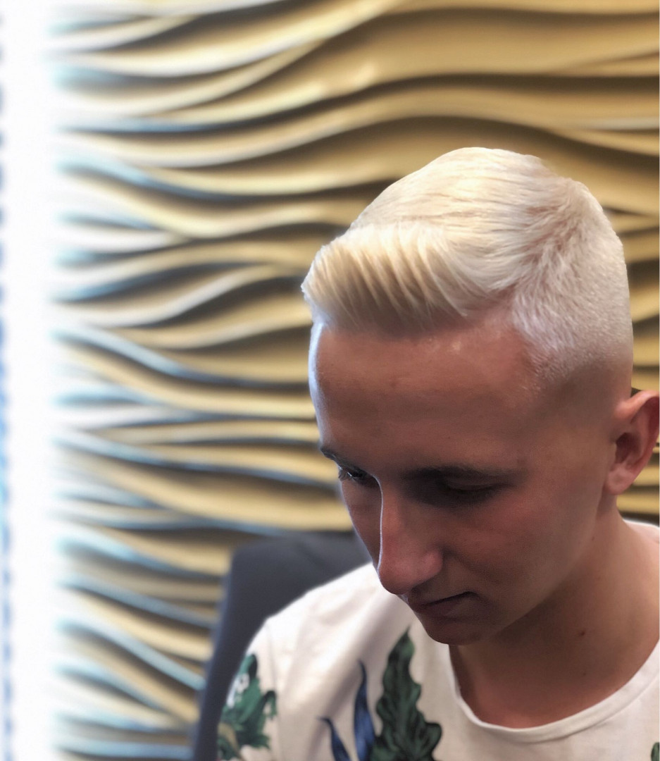 Salon Pirić #beograd Muško šišanje Muško šišanje makazama / mašinicom