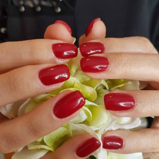 Unna Centar #beograd Manikir #manikir #trajnilak Spa manikir + gel lak CUCCIO COLOUR VENEER SOAK OFF