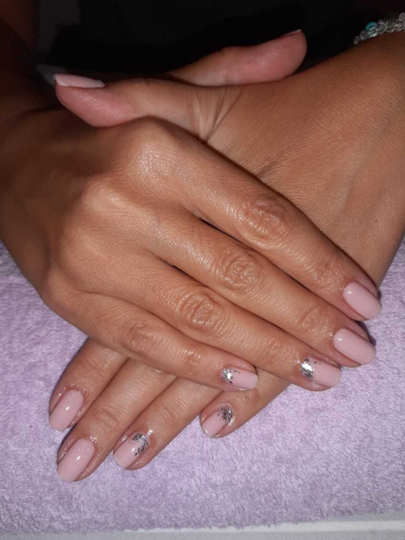 Korekcija gel laka - ruke - Migun centar relax, Beograd Gel lak Nokti Gel lak, Beograd, Centar, Stari grad, Dorćol