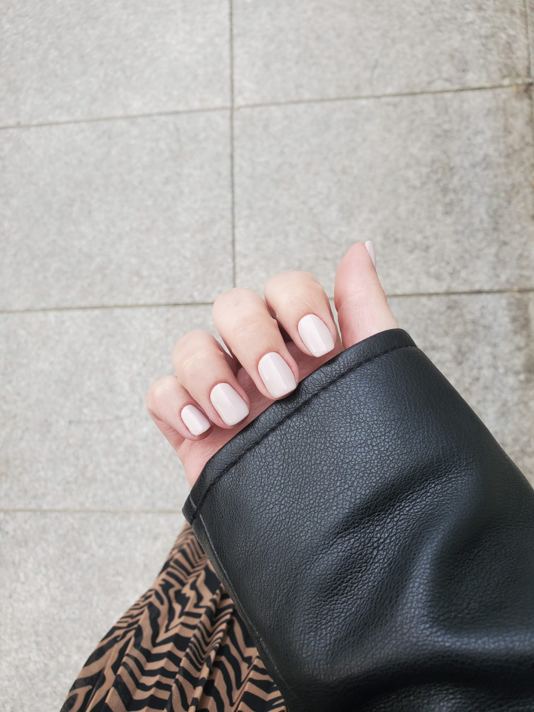 Fearless Beauty Studio #beograd Manikir Manikir + gel lak (kombinovani manikir)
