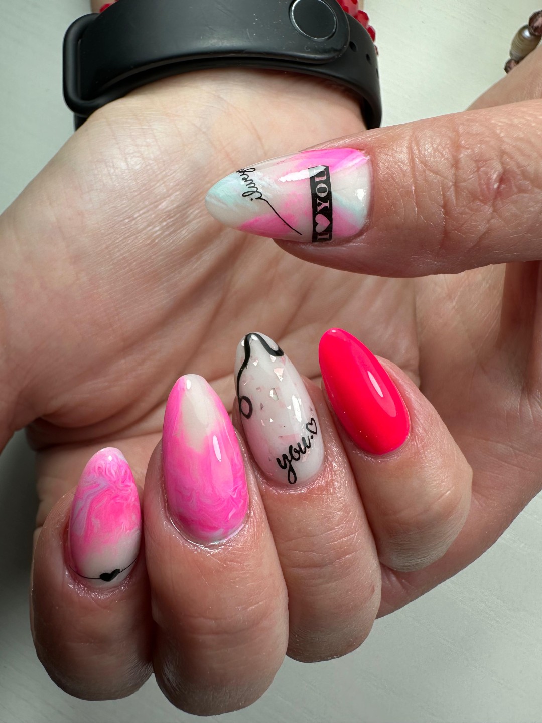 Butik Lepote #beograd Korekcija noktiju Korekcija noktiju gel boja ili frenc + aparatni manikir - M dužina