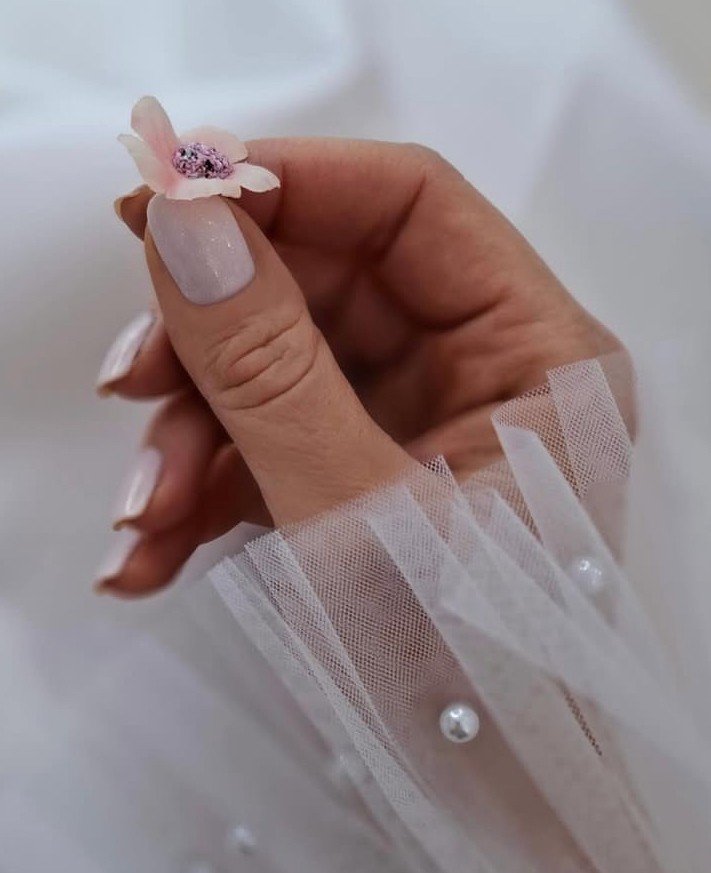 Kapriz #beograd Ojačavanje noktiju Ojačavanje prirodnih noktiju rubber bazom