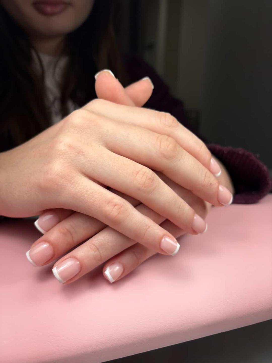 Korekcija tuđeg rada - doplata uz uslugu - L’Avenue, Beograd Korekcija noktiju Nokti Korekcija noktiju, Beograd, Centar, Stari grad, Dorćol