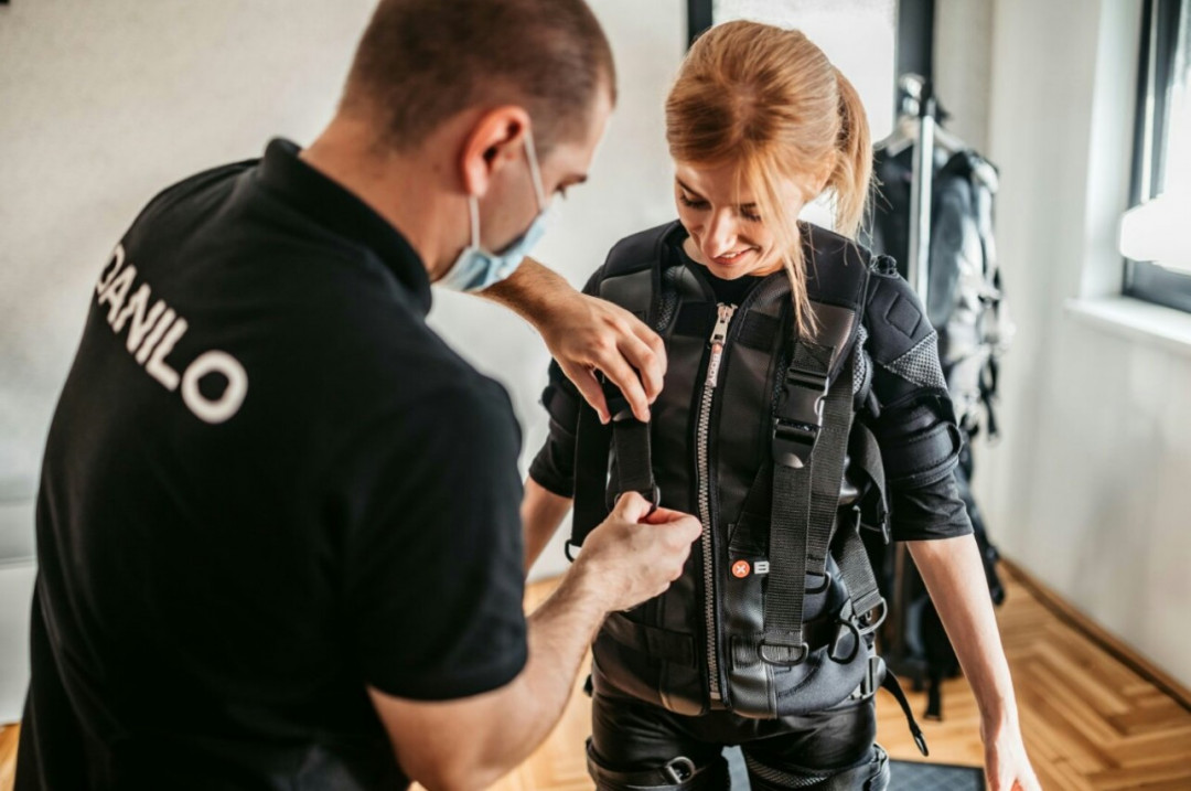 XBody Studio Restart #nis Anticelulit masaža Trening sa elektrostimulacijom mišića(EMS) + anticelulit i relaks masaža - članarina za jedan mesec