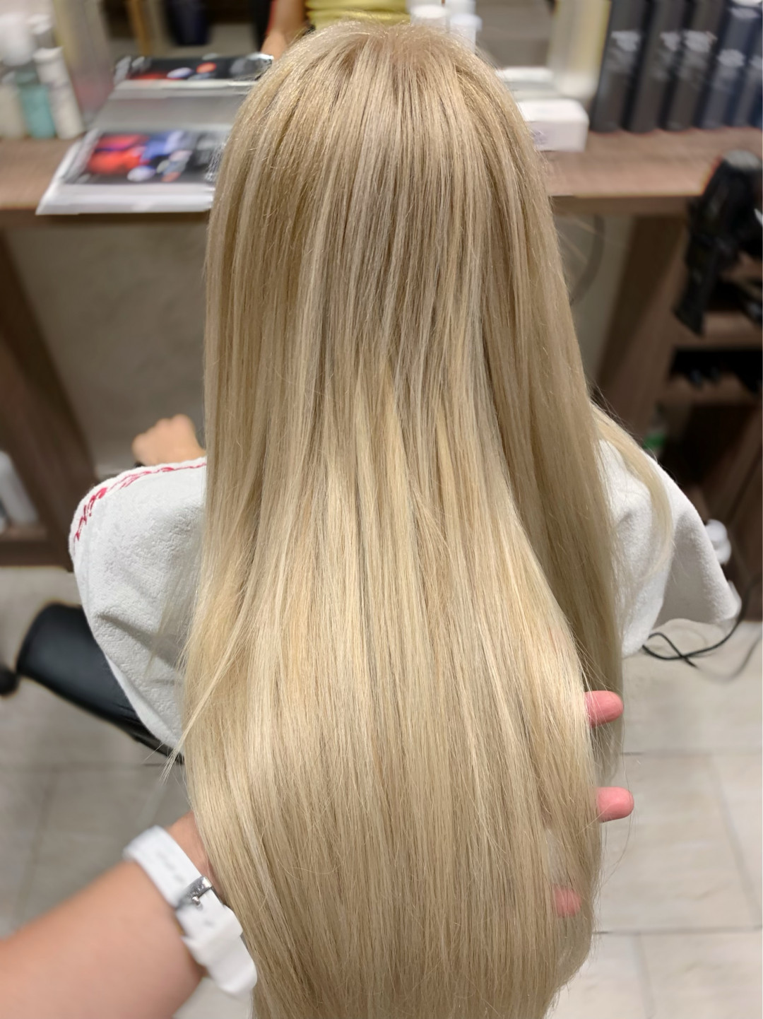 Rakelita Hair #beograd Nadogradnja kose Nadogradnja kose - do 200 grama