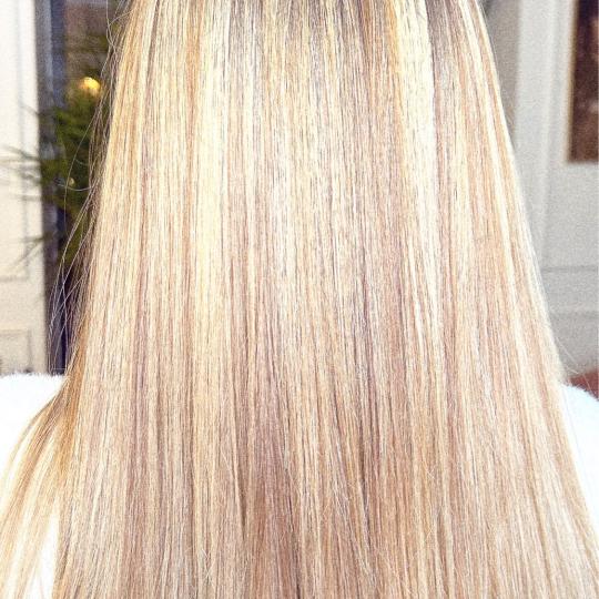 Esthetique Privé #beograd Pramenovi Pramenovi na foliju +Preliv + Feniranje +Šišanje +Black Cavia