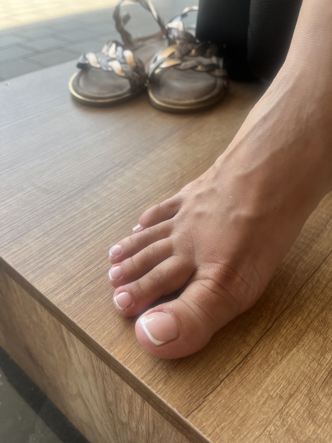 Pedikir + gel lak - Amaya BeautyConcept, Beograd Estetski pedikir Nokti Estetski pedikir, Beograd, Novi Beograd Arena