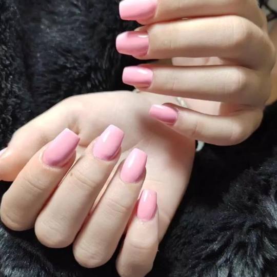Atrium Salon #novisad Ojačavanje noktiju Ojačavanje noktiju gelom