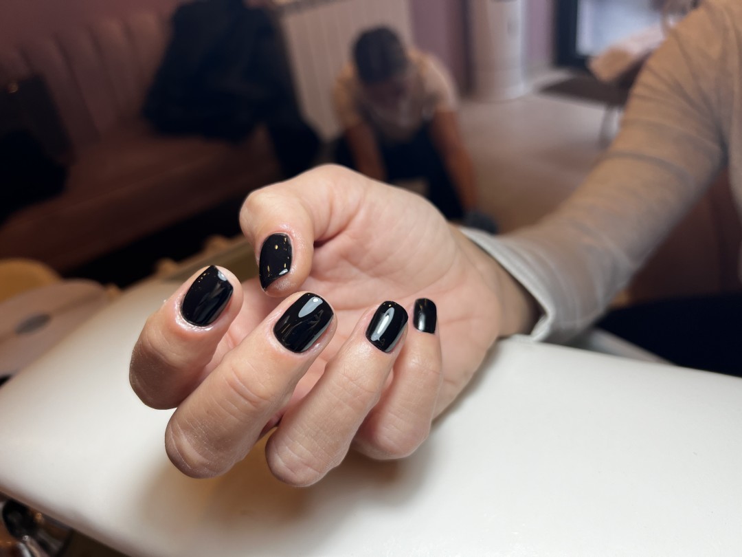 Code beauty factory #beograd Ojačavanje noktiju Gel lak - ruke