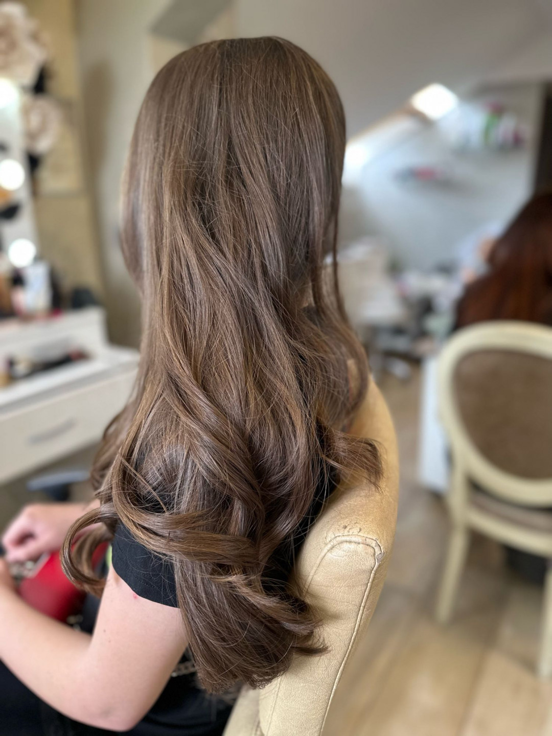 Bibi beauty centar #beograd Šišanje Žensko šišanje + feniranje na ravno / lokne - duga kosa